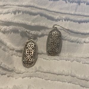 Kendra Scott dangle earrings